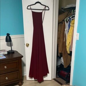 Elegant Burgundy Maxi Dress